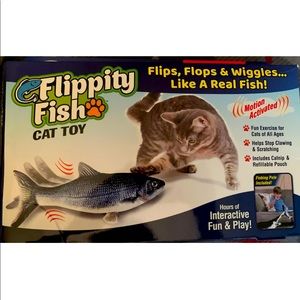 Flippity fish cat toy